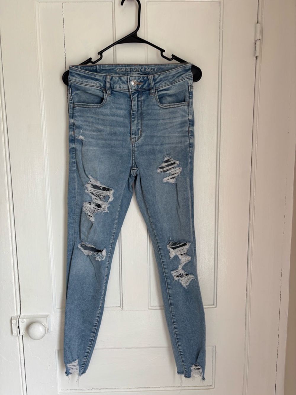 American Eagle Outfitters Light Blue Ripped Women's Jeggings